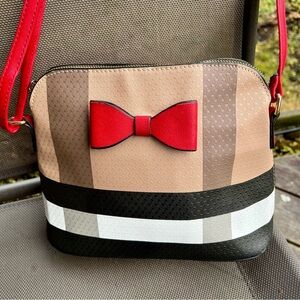 VEGAN MULTICOLOR BLOCK
CROSSBODY HANDBAG Stylish Red and Tan Bag